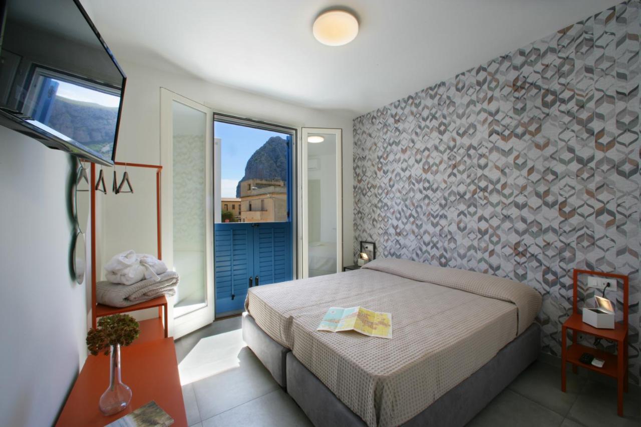 Itaca E Medea - Appartamenti Con Idromassaggio In Terrazza San Vito Lo Capo Buitenkant foto